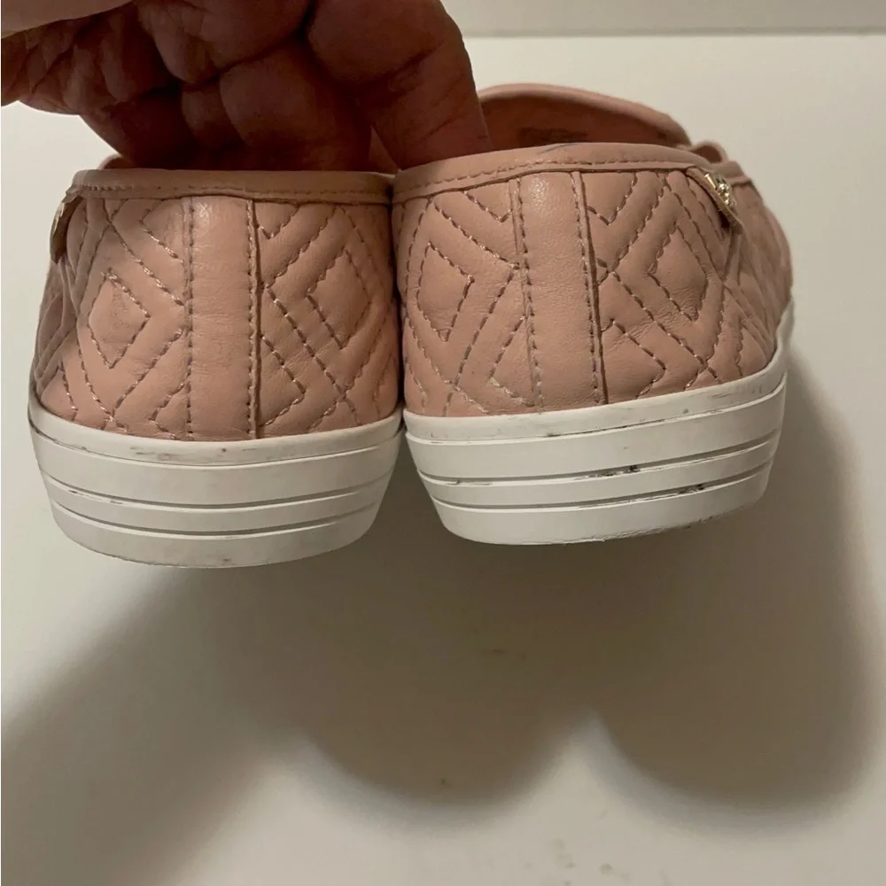 Tory Burch, beautiful pink color slippers